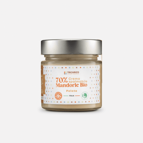Dettaglio di Crema di Mandorle Bio 70% – Pelate
